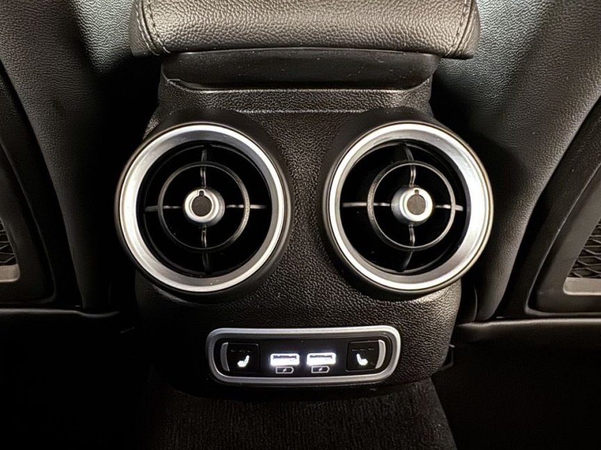 Alfa Romeo Giulia 2.0T 280k AT8 ZF Q4 4x4 Veloce