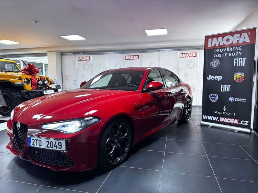 Alfa Romeo Giulia 2.0T 280k AT8 ZF Q4 4x4 Veloce