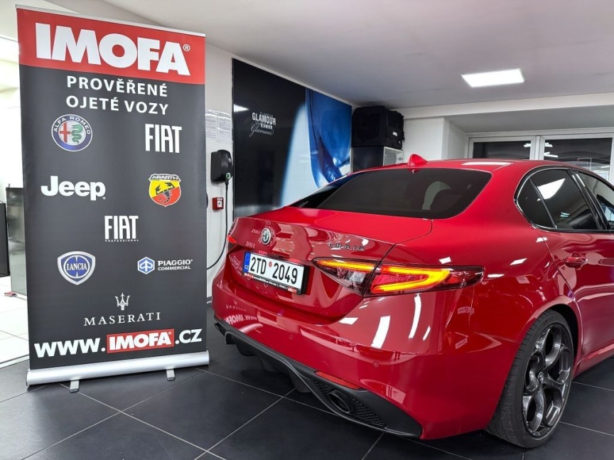 Alfa Romeo Giulia 2.0T 280k AT8 ZF Q4 4x4 Veloce