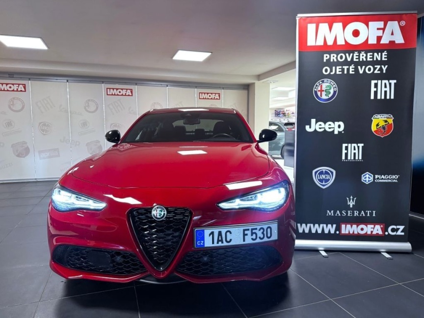 Alfa Romeo Giulia 2.0T 280k AT8 ZF Q4 4x4 Veloce