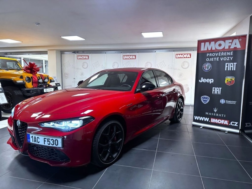 Alfa Romeo Giulia 2.0T 280k AT8 ZF Q4 4x4 Veloce