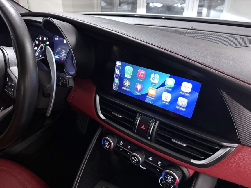 Alfa Romeo Giulia 2.0T 280k AT8 ZF Q4 4x4 Veloce