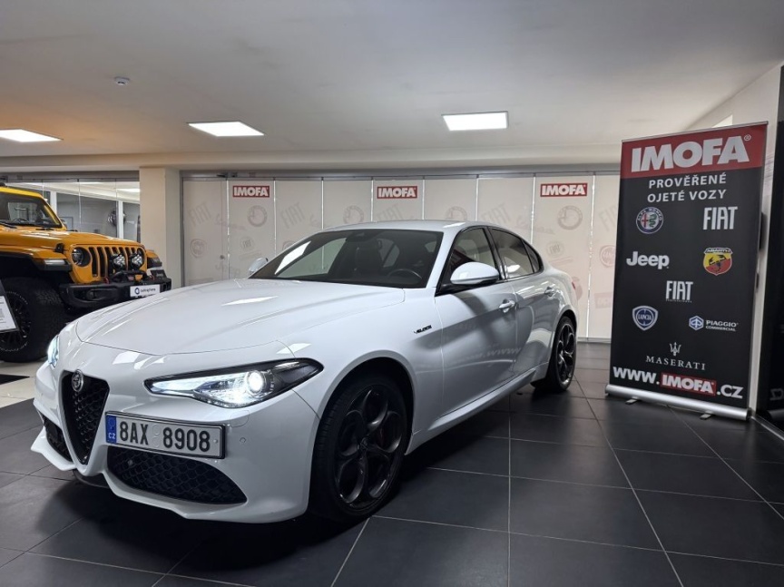 Alfa Romeo Giulia 2.0T 280k AT8 ZF Q4 4x4 Veloce