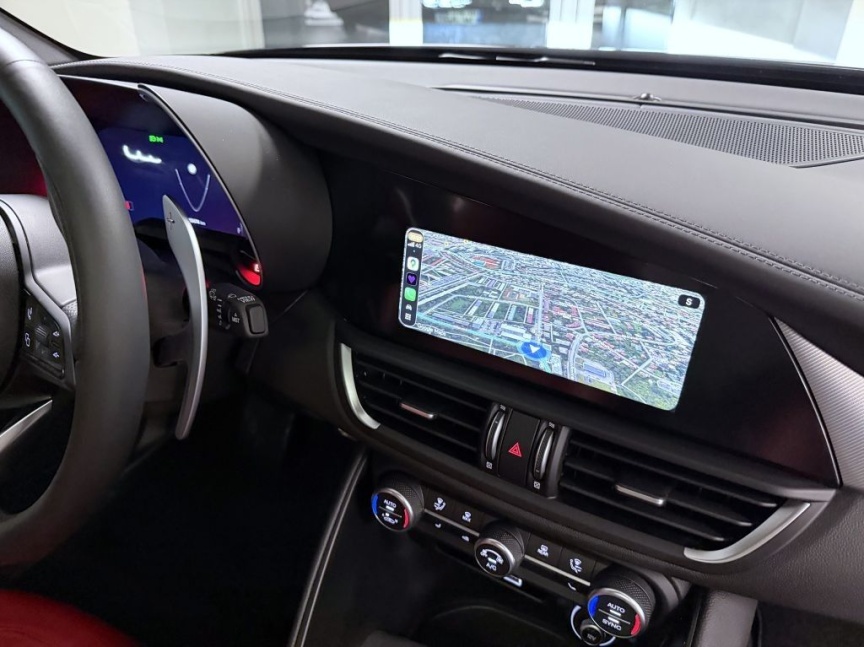 Alfa Romeo Giulia 2.0T 280k AT8 ZF Q4 4x4 Veloce