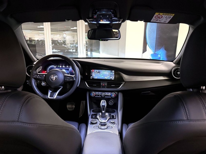 Alfa Romeo Giulia 2.0T 280k AT8 ZF Q4 4x4 Veloce