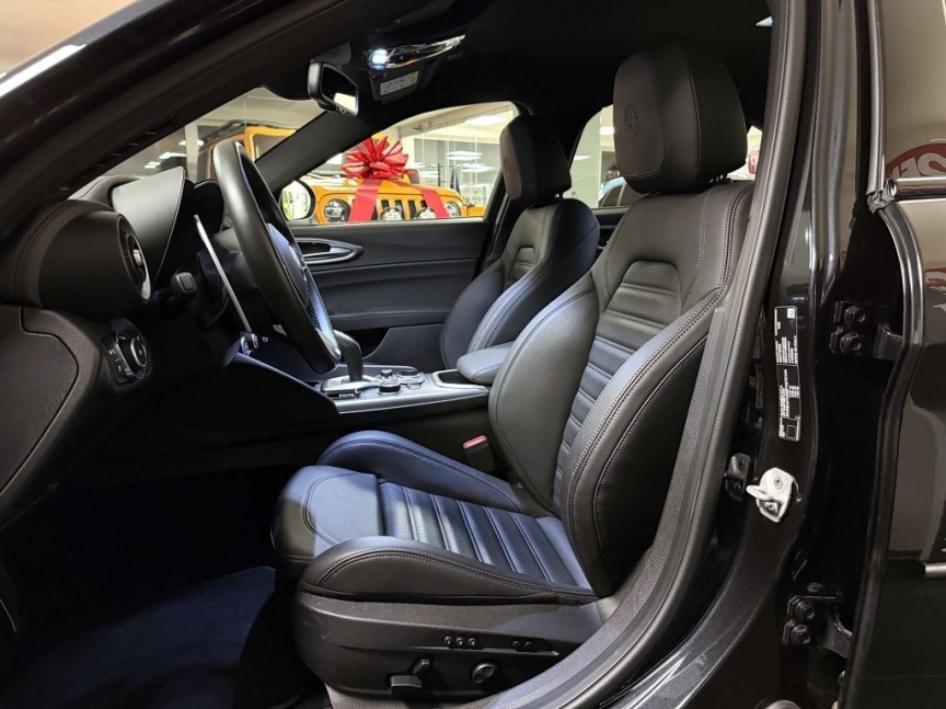 Alfa Romeo Giulia 2.0T 280k AT8 ZF Q4 4x4 Veloce