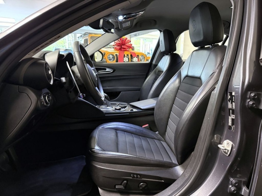 Alfa Romeo Giulia 2.2 JTD 180k AT8 ZF Super