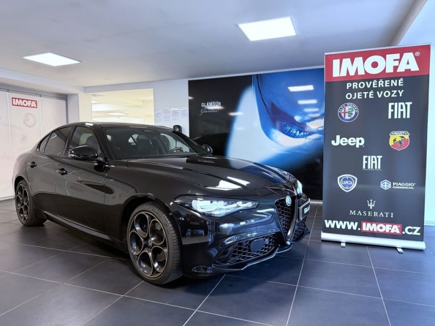 Alfa Romeo Giulia 2.2 JTD 210k AT8 ZF Q4 4x4 Intensa