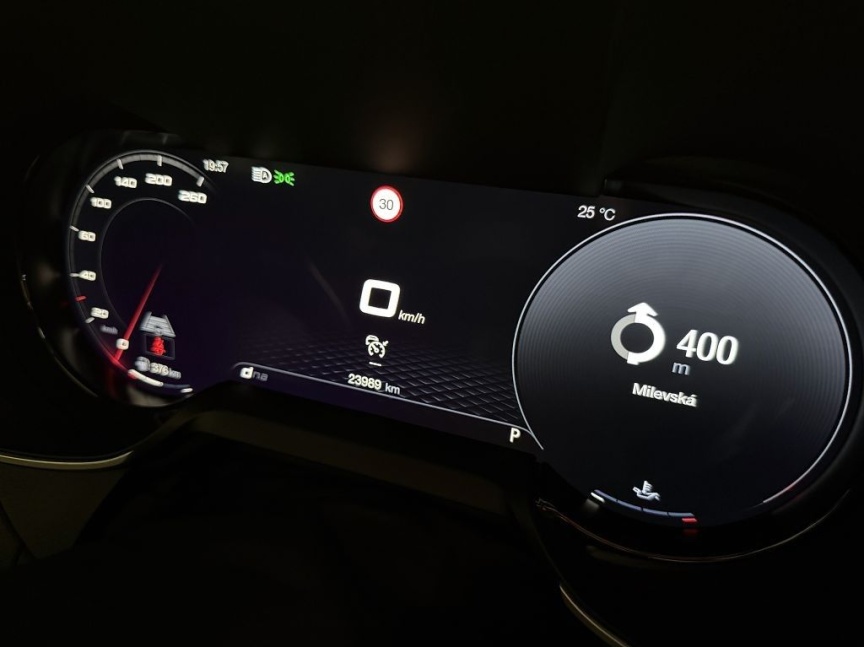 Alfa Romeo Giulia 2.2 JTD 210k AT8 ZF Q4 4x4 Intensa
