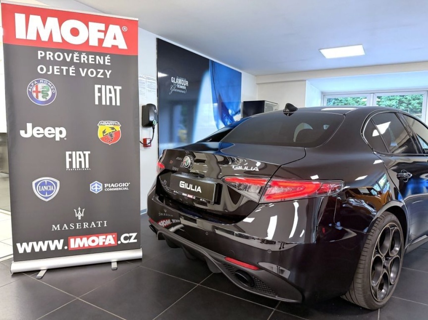Alfa Romeo Giulia 2.2 JTD 210k AT8 ZF Q4 4x4 Intensa