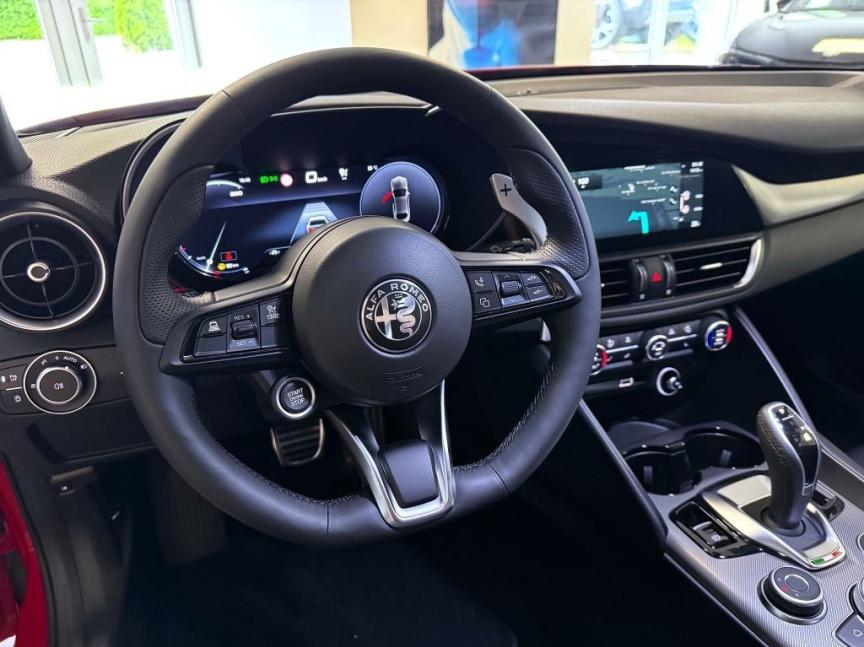 Alfa Romeo Giulia 2.2 JTDm 210k AT8 ZF Q4 4x4 Business Edition *948*