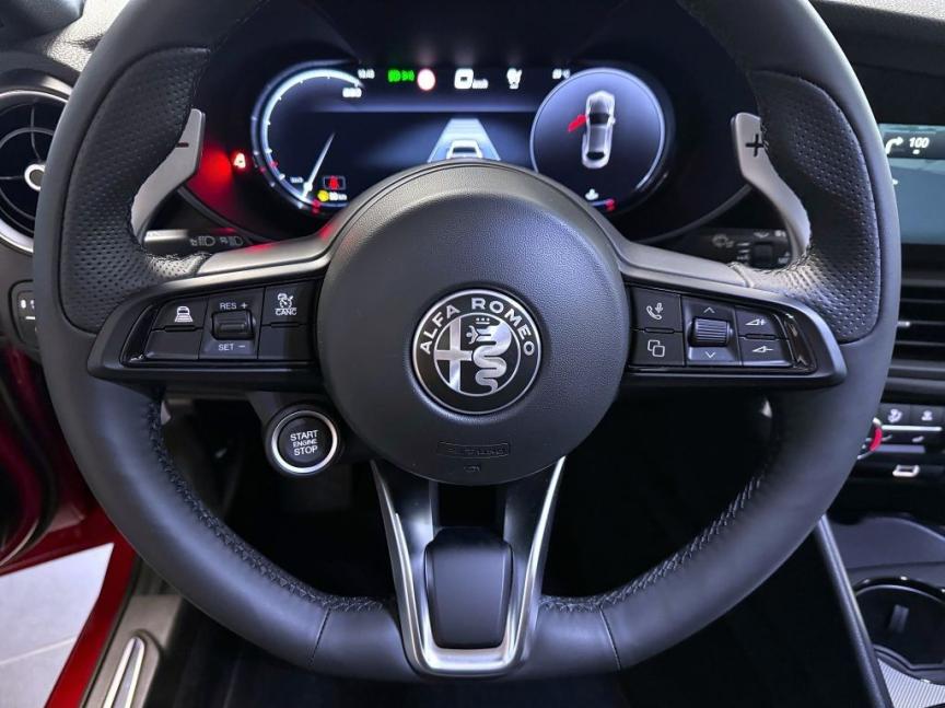 Alfa Romeo Giulia 2.2 JTDm 210k AT8 ZF Q4 4x4 Business Edition *948*