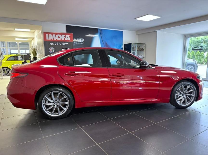 Alfa Romeo Giulia 2.2 JTDm 210k AT8 ZF Q4 4x4 Business Edition *948*