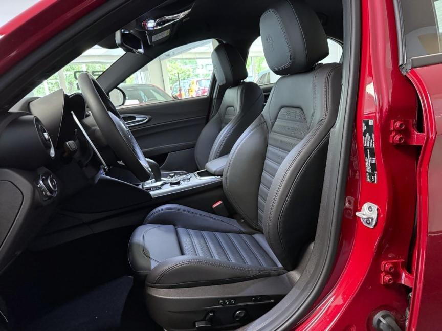 Alfa Romeo Giulia 2.2 JTDm 210k AT8 ZF Q4 4x4 Business Edition *948*