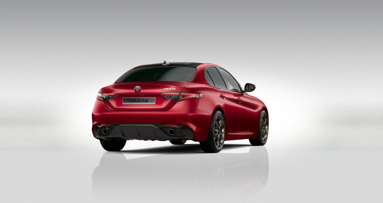 Alfa Romeo Giulia 2.2 JTDm 210k AT8 ZF Q4 4x4 Intensa *o738*