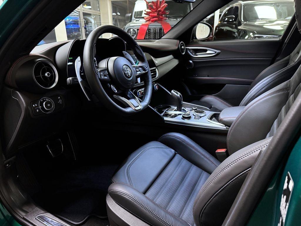 Alfa Romeo Giulia 2.2 JTDm 210k AT8 ZF Q4 4x4 Tributo *425*