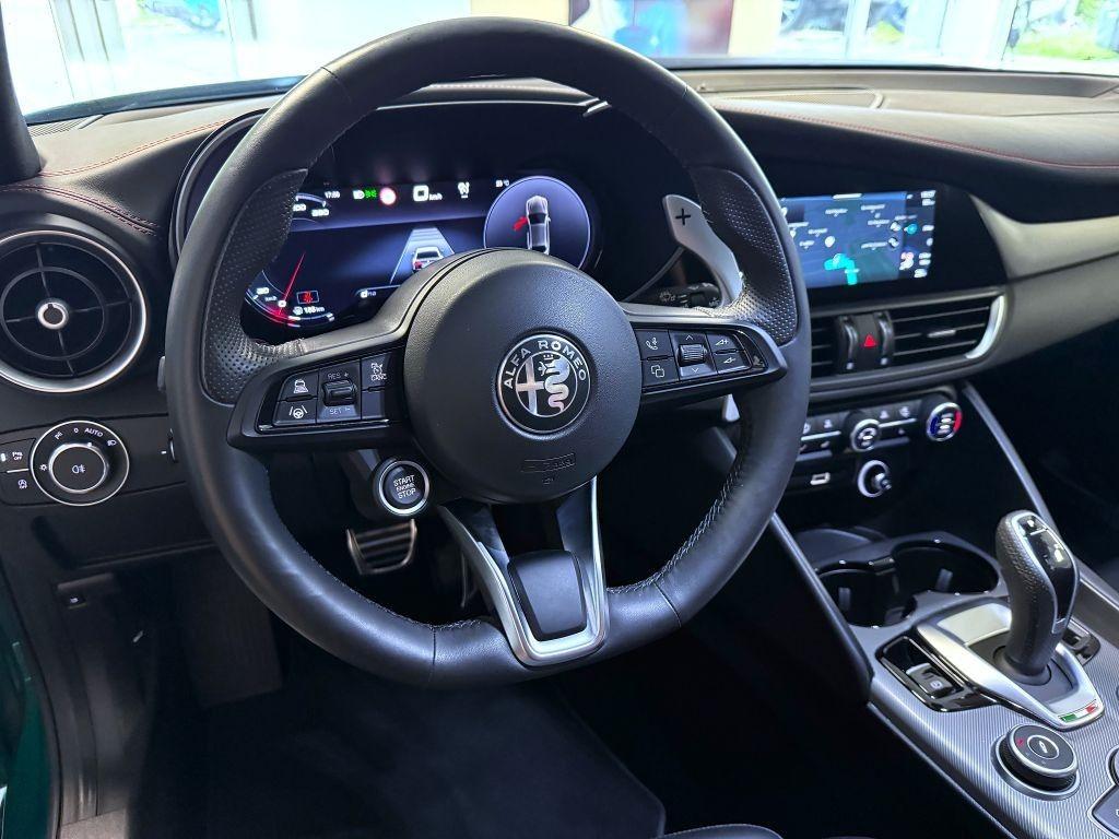 Alfa Romeo Giulia 2.2 JTDm 210k AT8 ZF Q4 4x4 Tributo, reg. 04/2024