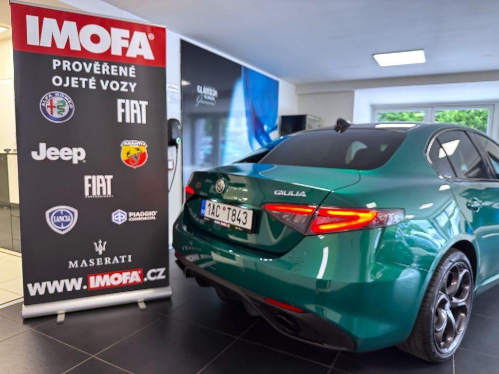 Alfa Romeo Giulia 2.2 JTDm 210k AT8 ZF Q4 4x4 Tributo, reg. 04/2024