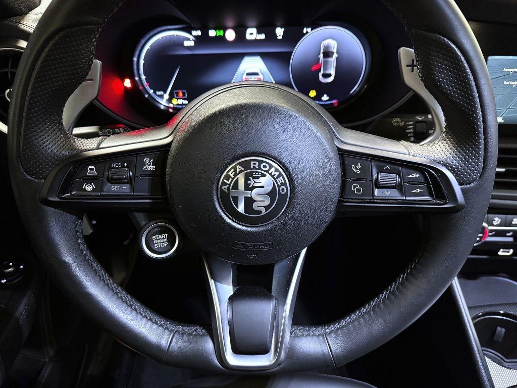 Alfa Romeo Giulia 2.2 JTDm 210k AT8 ZF Q4 4x4 Veloce, reg. 01/2024