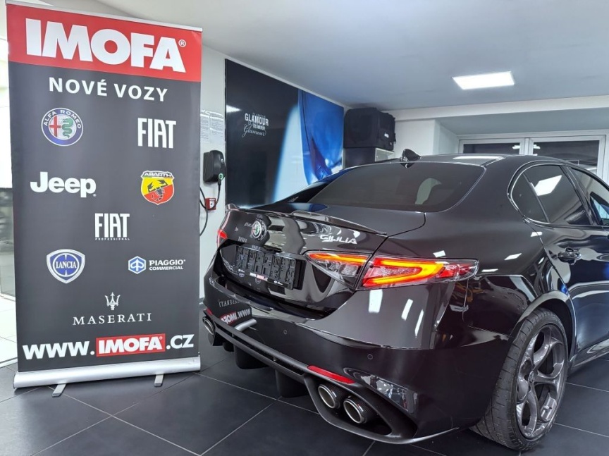 Alfa Romeo Giulia 2.9 V6 BiTurbo 520k QV Carbon Edition *302*