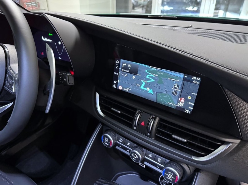 Alfa Romeo Giulia 2.9 V6 BiTurbo 520k QV Carbon Edition *494*