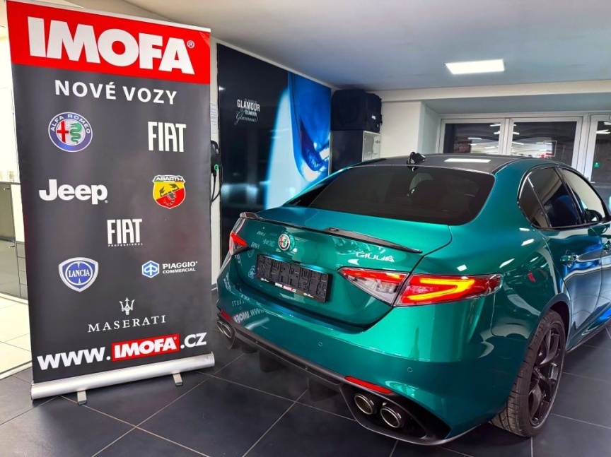 Alfa Romeo Giulia 2.9 V6 BiTurbo 520k QV Carbon Edition *494*