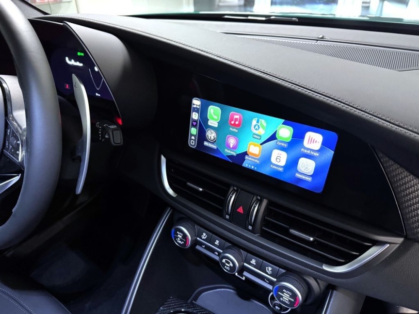 Alfa Romeo Giulia 2.9 V6 BiTurbo 520k QV Carbon Edition *582*