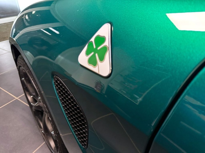 Alfa Romeo Giulia 2.9 V6 BiTurbo 520k QV Carbon Edition *582*