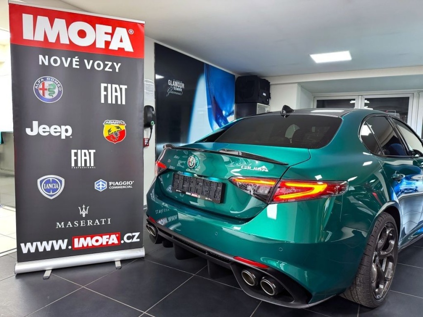 Alfa Romeo Giulia 2.9 V6 BiTurbo 520k QV Carbon Edition *582*