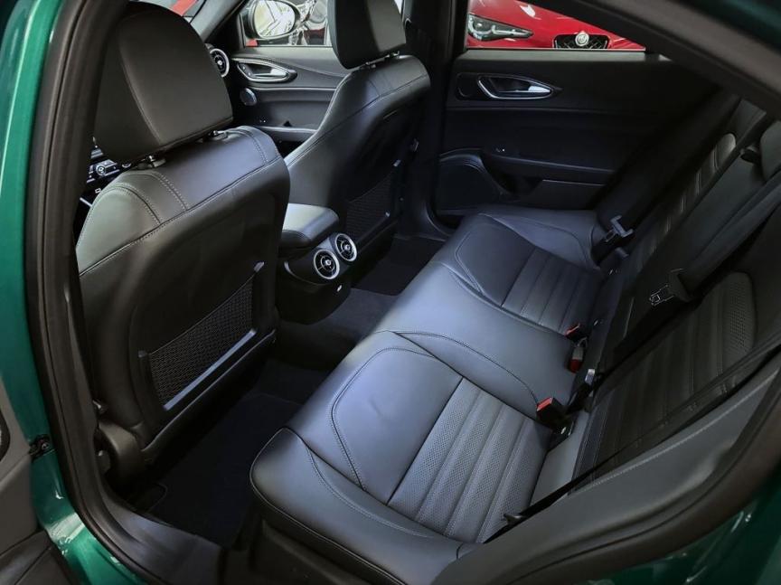 Alfa Romeo Giulia 2.9 V6 BiTurbo 520k QV Carbon Edition *892*