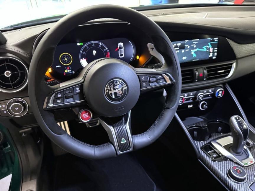 Alfa Romeo Giulia 2.9 V6 BiTurbo 520k QV Carbon Edition *892*