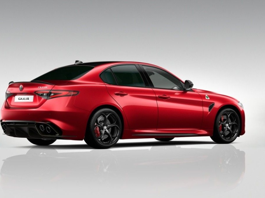 Alfa Romeo Giulia 2.9 V6 BiTurbo 520k QV Carbon Edition III *284*
