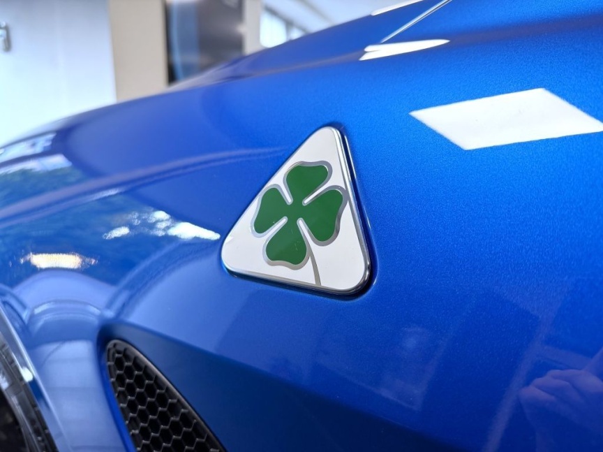Alfa Romeo Giulia 2.9 V6 BiTurbo 520k QV Carbon Edition III *939*