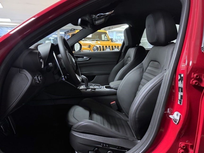 Alfa Romeo Giulia 2.9 V6 BiTurbo 520k QV Carbon Edition III *956*