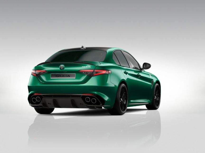Alfa Romeo Giulia 2.9 V6 BiTurbo 520k QV Carbon Edition *o965*