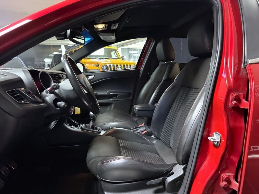 Alfa Romeo Giulietta 1750 TBi 235k Quadrifoglio Verde