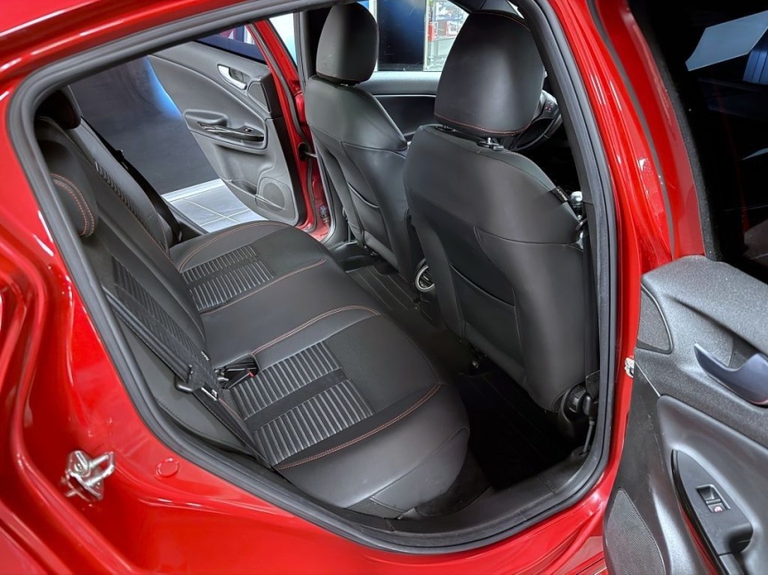 Alfa Romeo Giulietta 1750 TBi 235k Quadrifoglio Verde