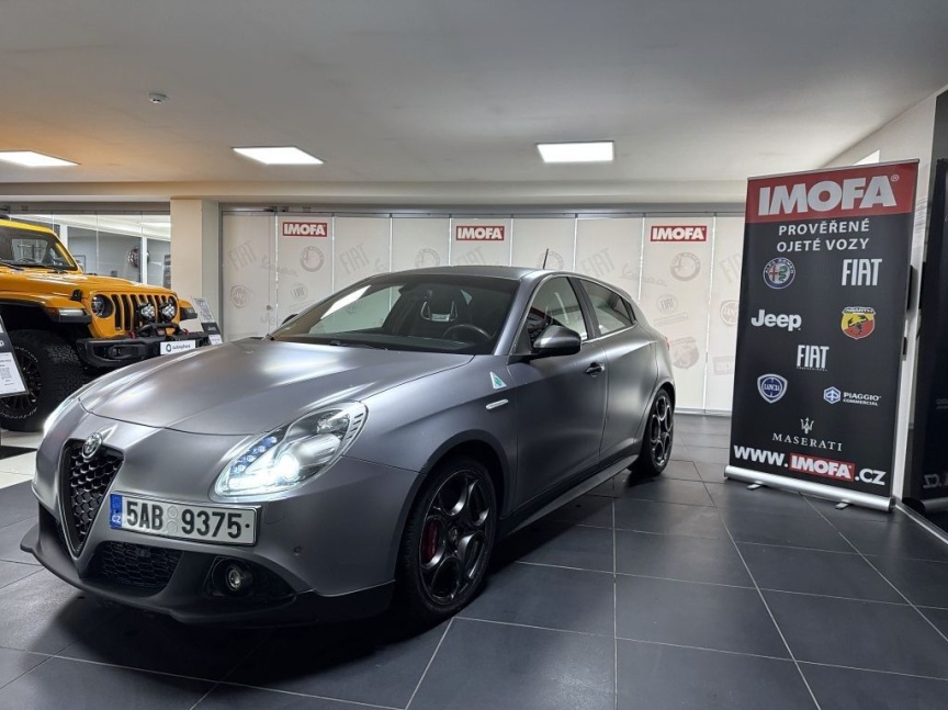 Alfa Romeo Giulietta 1750 TBi 240k TCT QV Launch Edition ZENDER