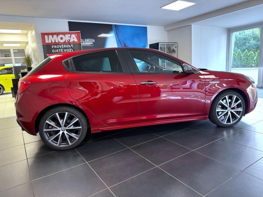 Alfa Romeo Giulietta 1750 TBi 240k TCT Veloce