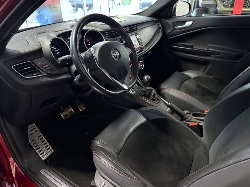 Alfa Romeo Giulietta 1750 TBi 240k TCT Veloce