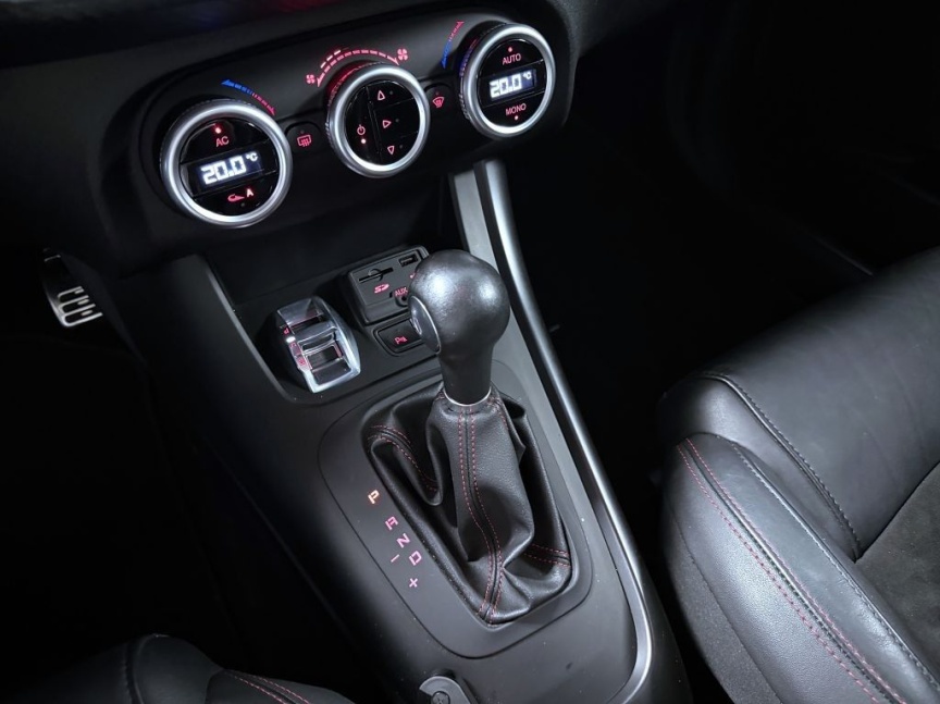 Alfa Romeo Giulietta 1750 TBi 240k TCT Veloce