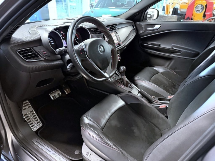 Alfa Romeo Giulietta 1750 TBi 240k TCT Veloce