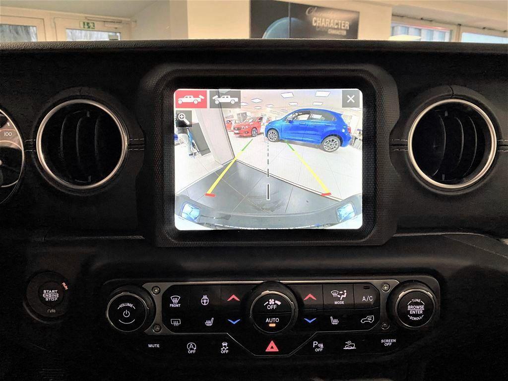 Jeep Gladiator 3.0 CRD V6 264k AT8 ZF OVERLAND MY23 *035* ek