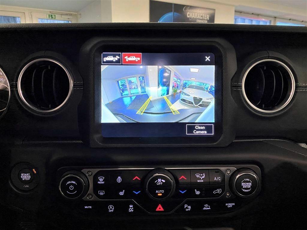 Jeep Gladiator 3.0 CRD V6 264k AT8 ZF OVERLAND MY23 *035* ek