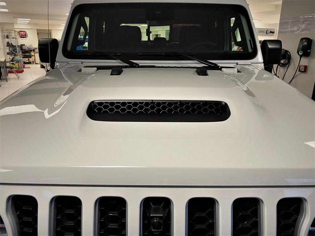 Jeep Gladiator 3.0 CRD V6 264k AT8 ZF OVERLAND MY23 *035* ek