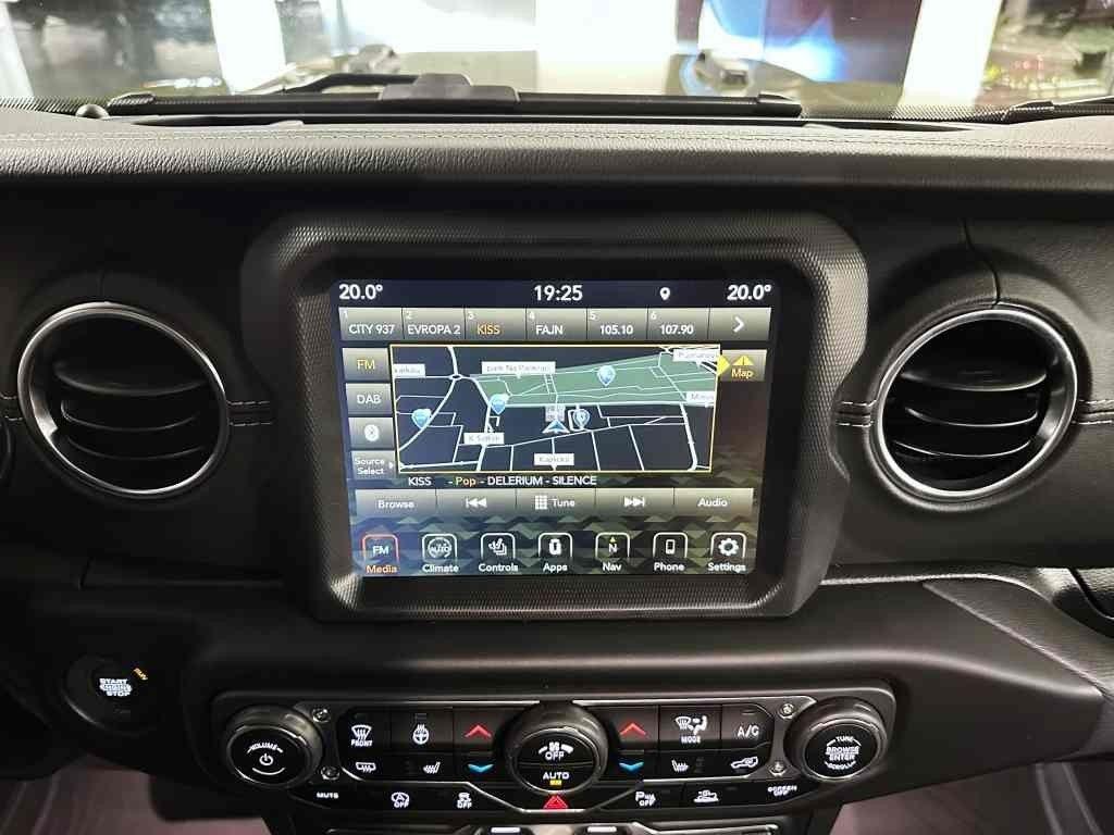 Jeep Gladiator 3.0 CRD V6 264k AT8 ZF OVERLAND MY23 *735* ek