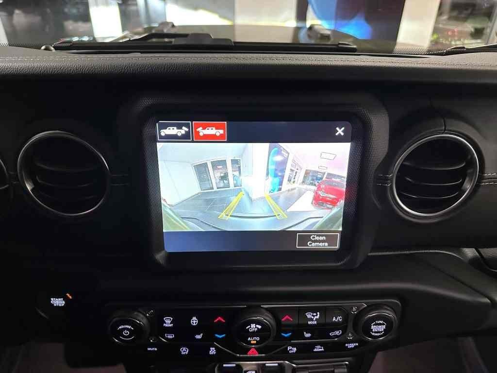 Jeep Gladiator 3.0 CRD V6 264k AT8 ZF OVERLAND MY23 *735* ek