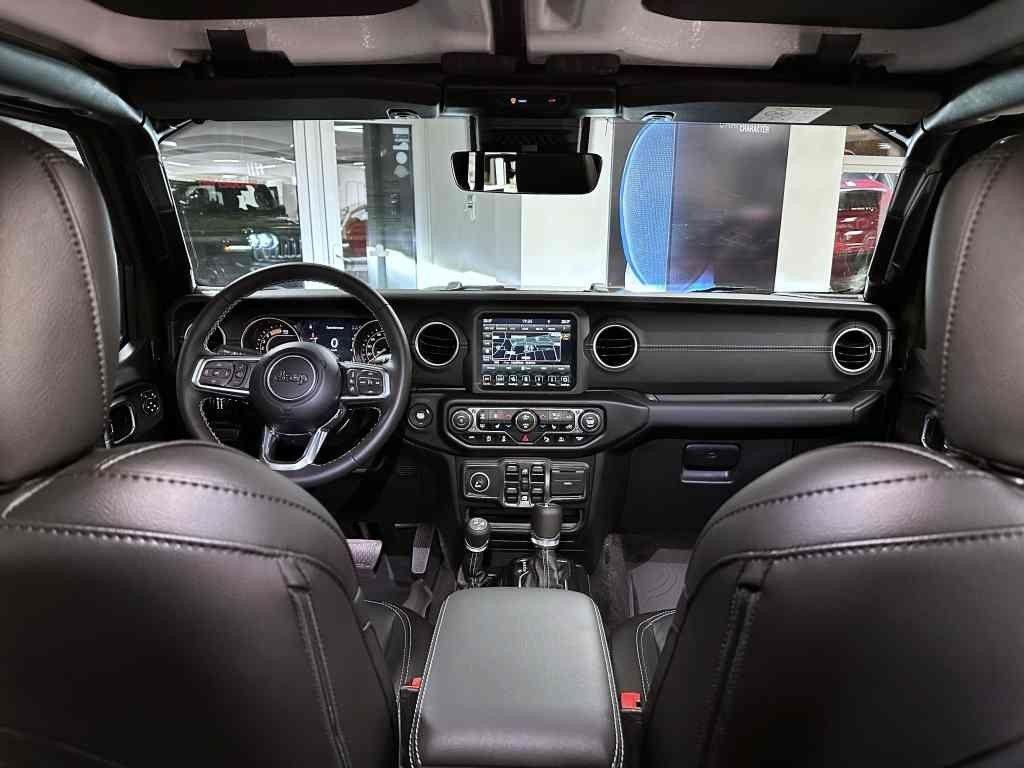Jeep Gladiator 3.0 CRD V6 264k AT8 ZF OVERLAND MY23 *735* ek