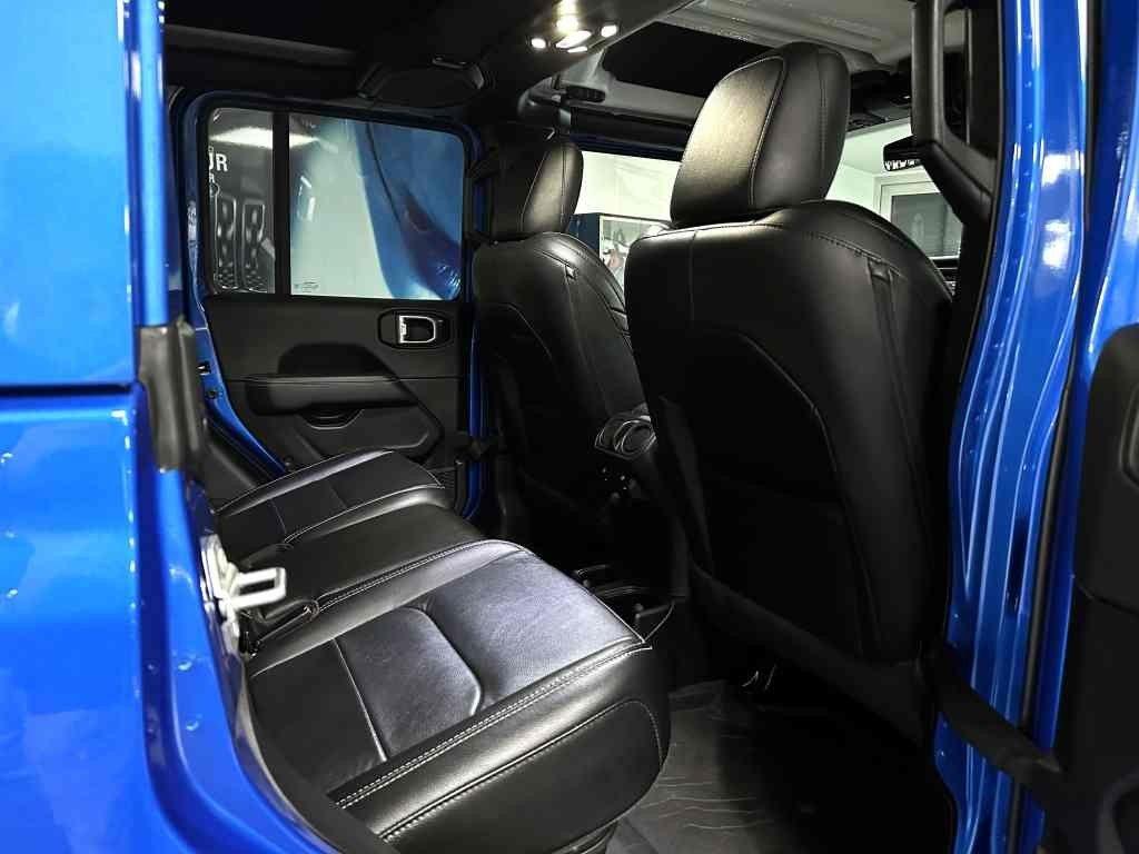 Jeep Gladiator 3.0 CRD V6 264k AT8 ZF úprava AEV reg. 09/2022