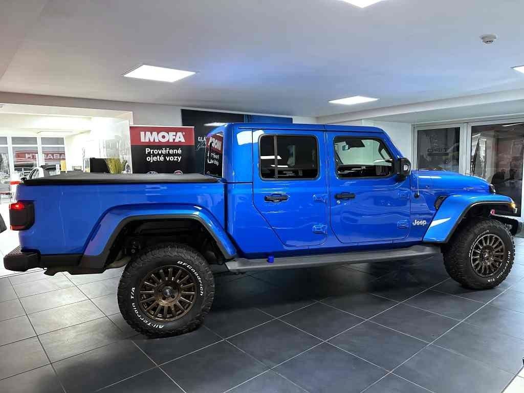 Jeep Gladiator 3.0 CRD V6 264k AT8 ZF úprava AEV reg. 09/2022